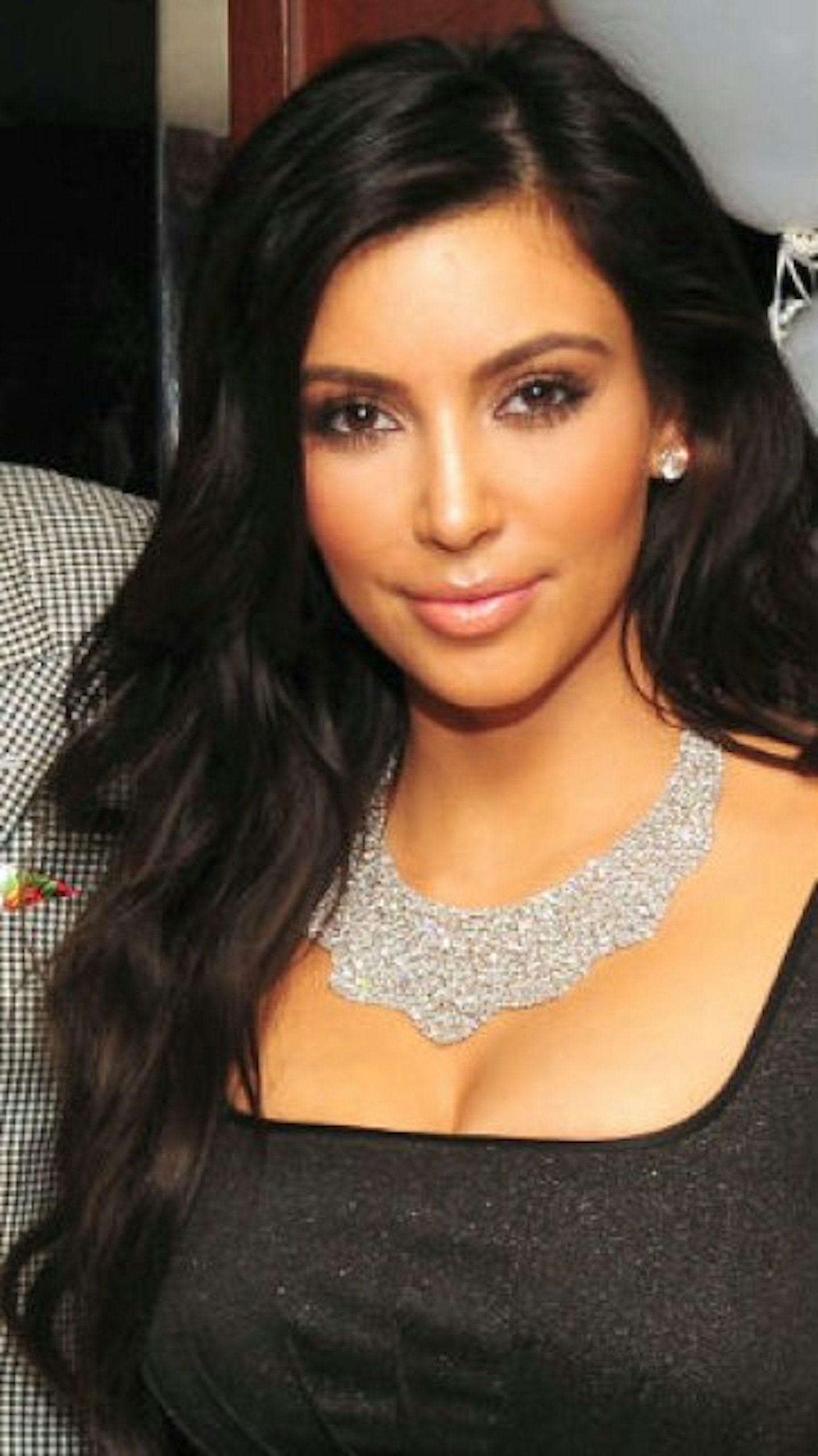 Celebrity WAR! Araujo Vs. The Kardashians!